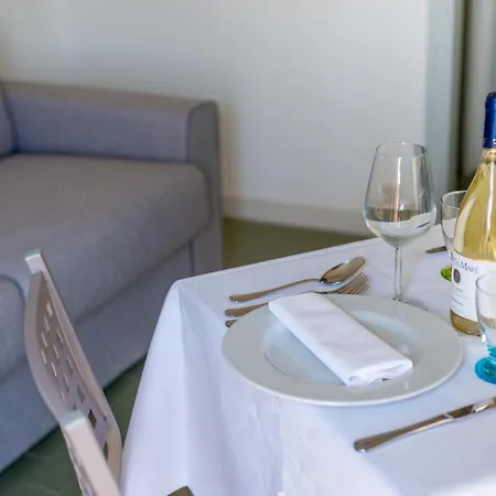 Residence Marina Di Cecina Lägenhetshotell 3*